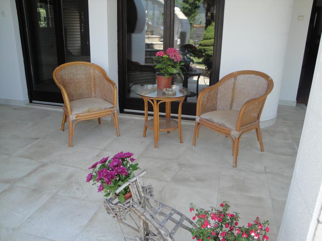 Leisure House Jovovic Villa Bar Ruang foto
